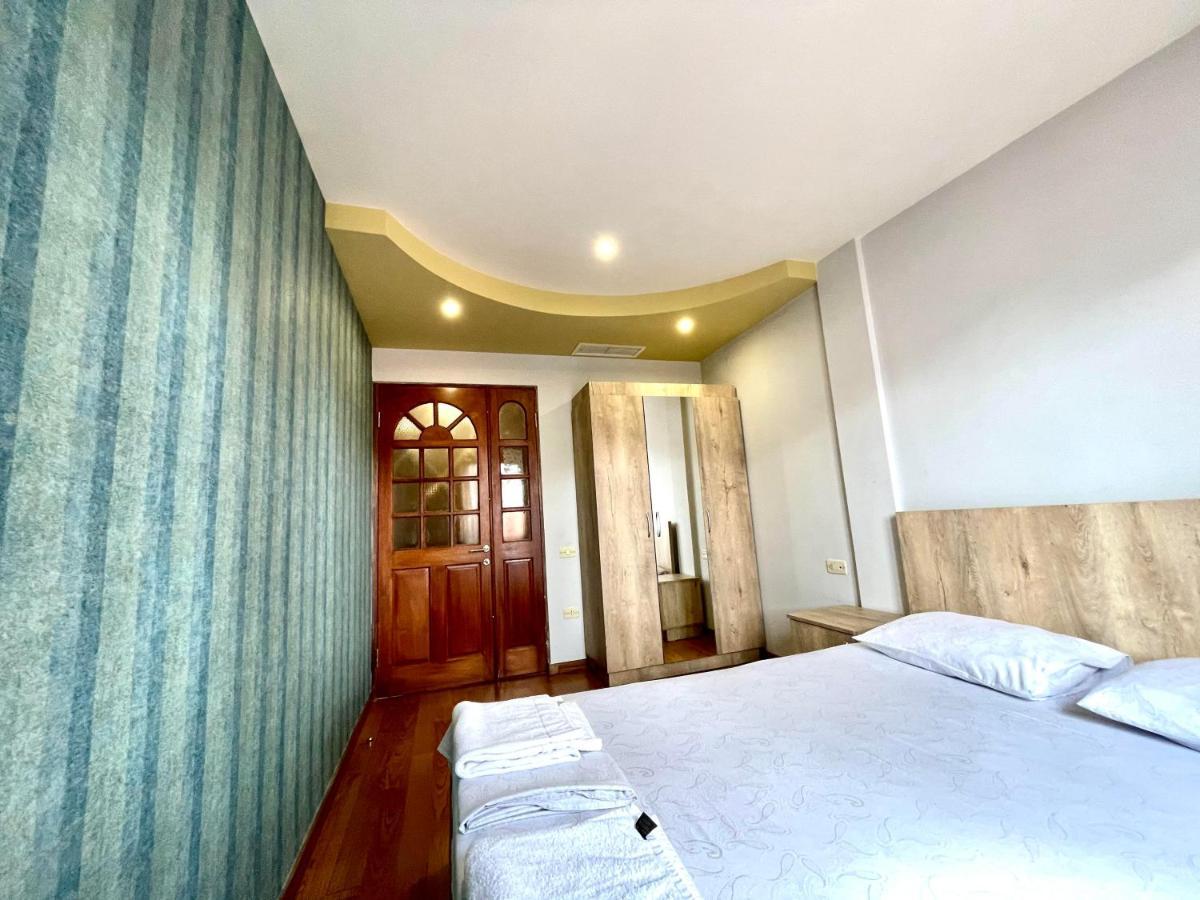 Apartments Emili Erevan Exterior foto
