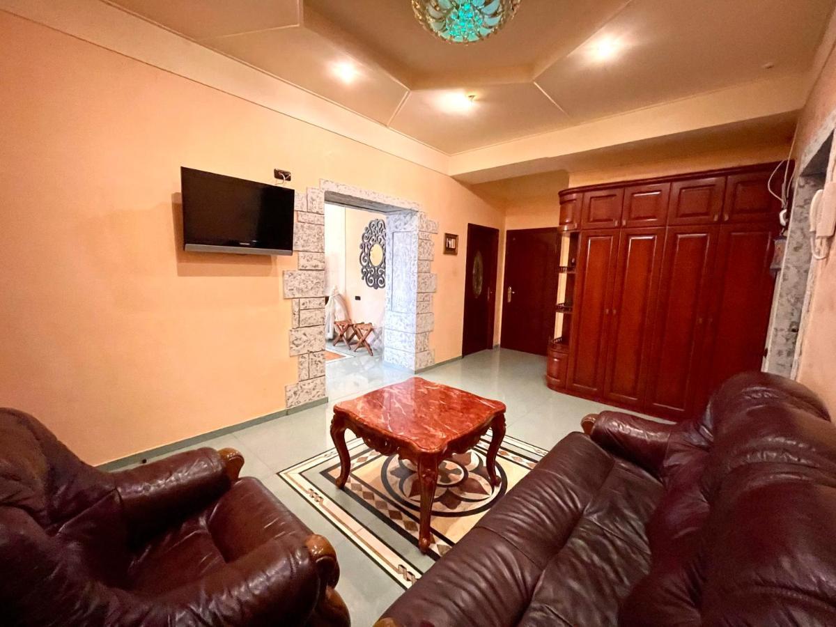 Apartments Emili Erevan Exterior foto