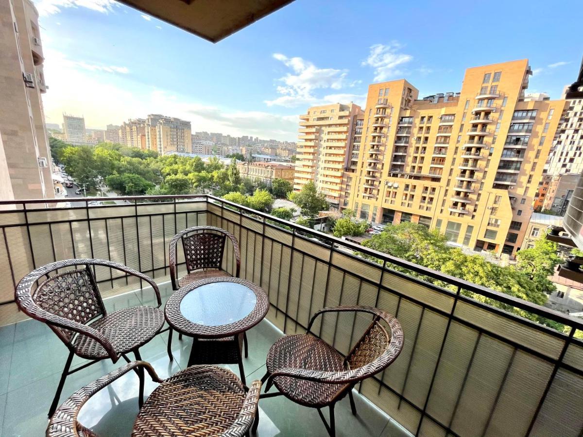 Apartments Emili Erevan Exterior foto