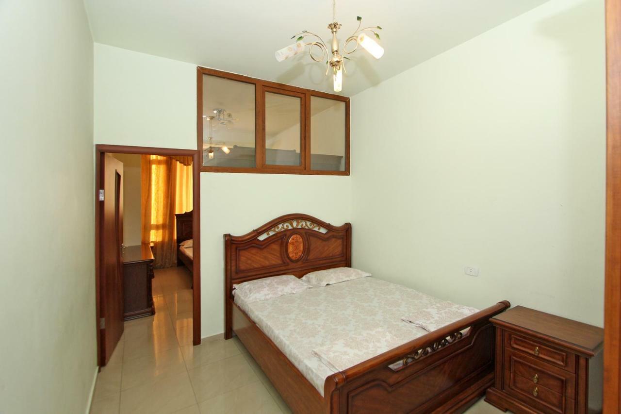 Apartments Emili Erevan Exterior foto