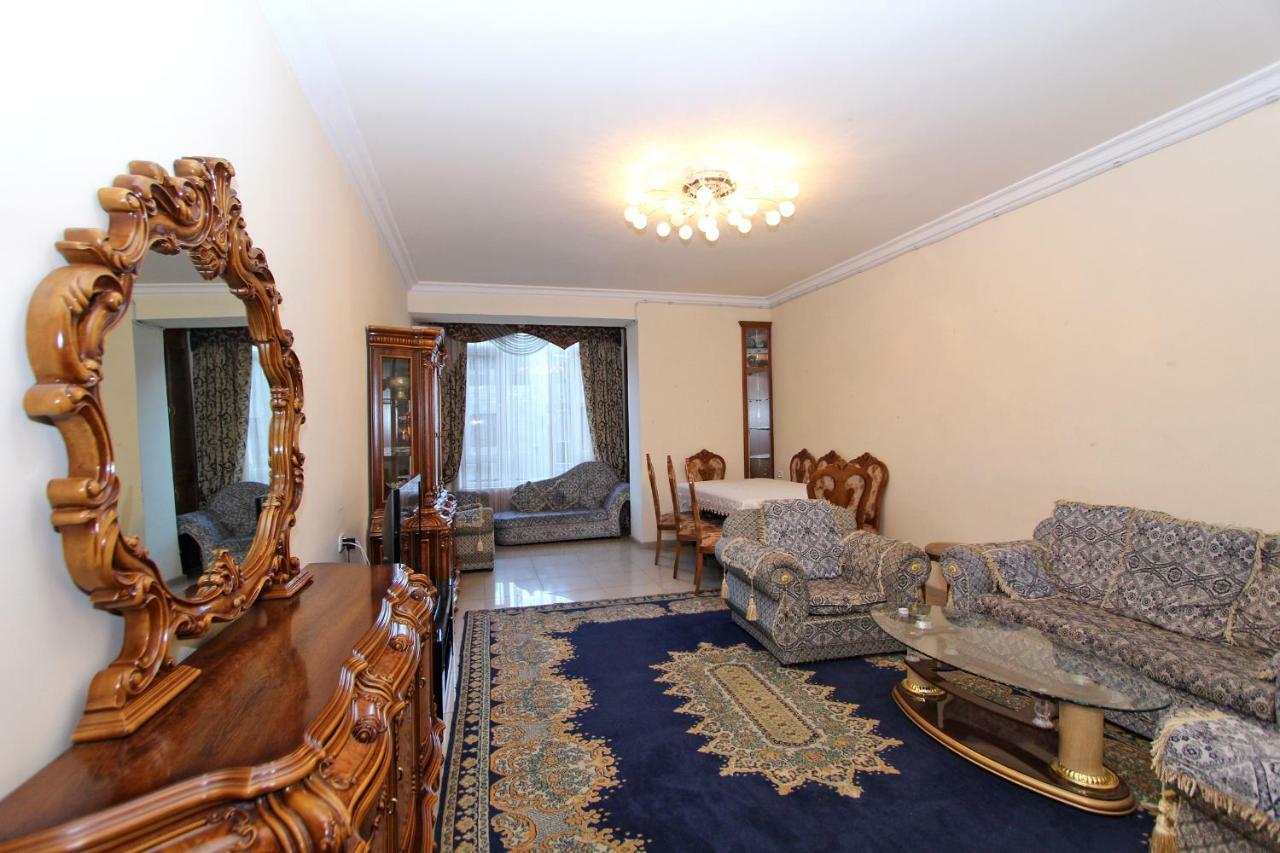 Apartments Emili Erevan Exterior foto