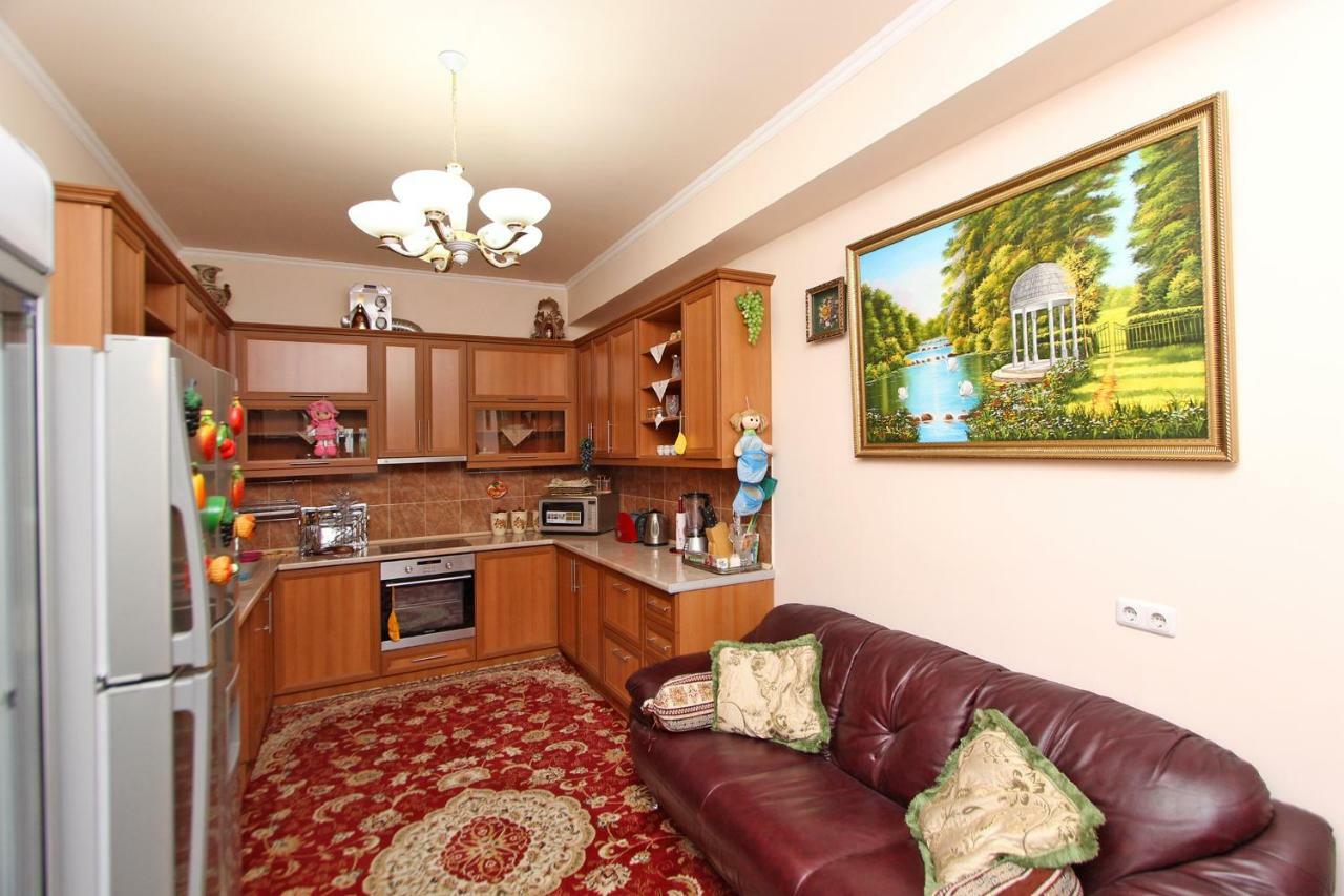 Apartments Emili Erevan Exterior foto